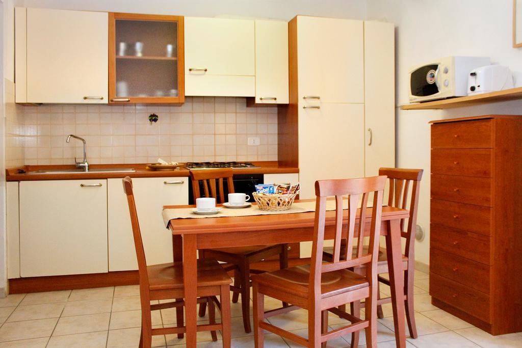 Residence Teclini Кастильоне-делла-Пеская Экстерьер фото